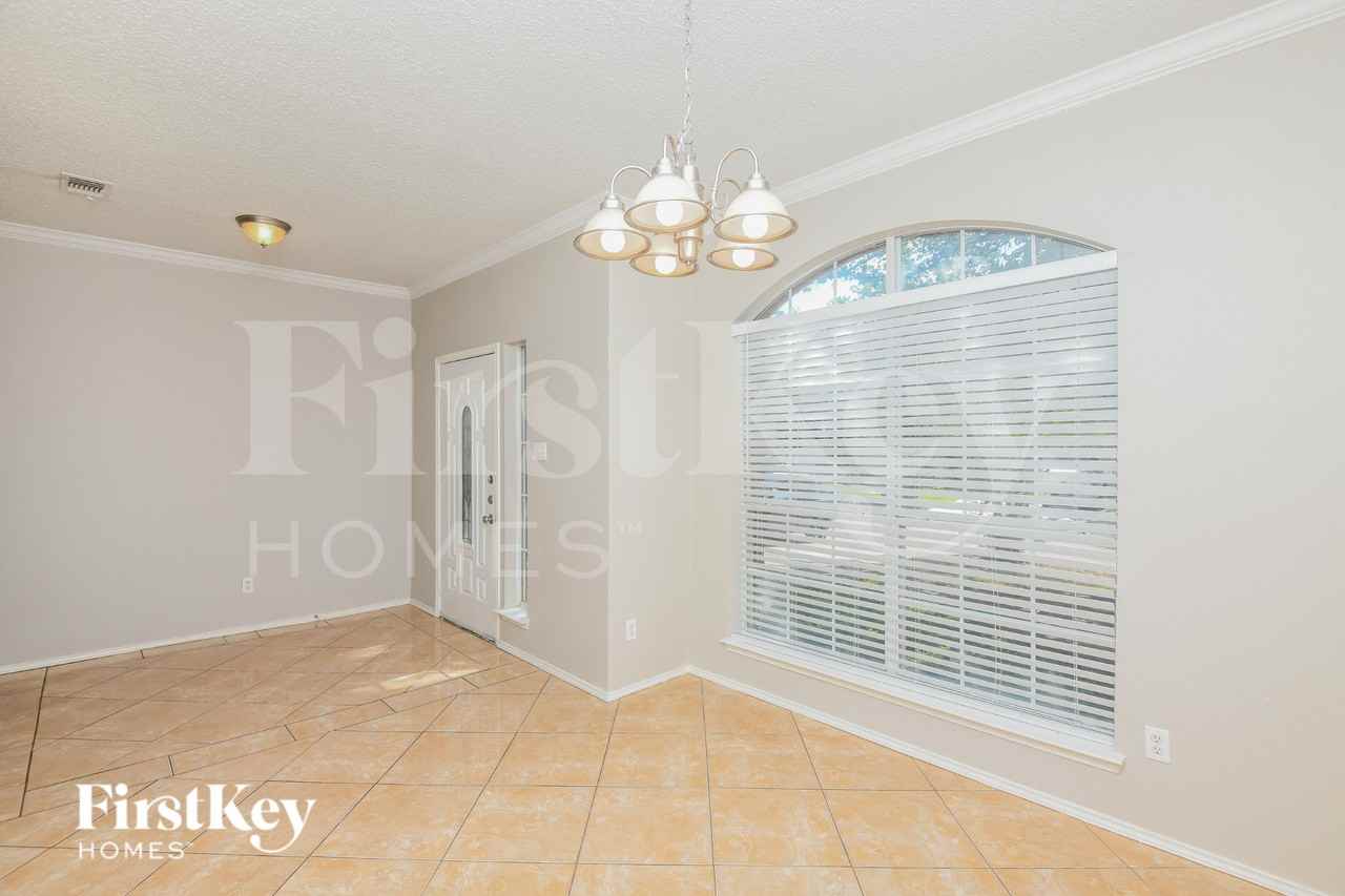 6224 Bowin Drive - Photo 4 of 16