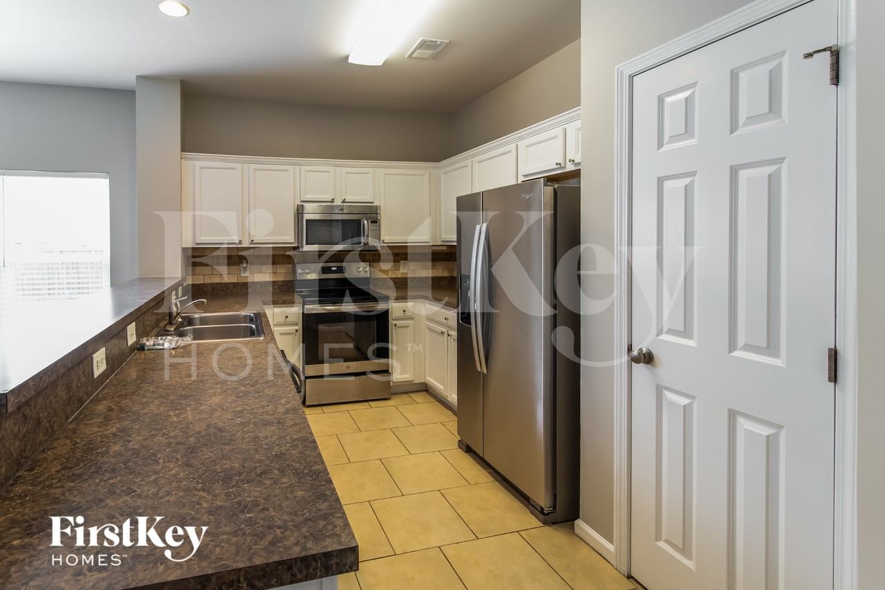 113 Summer View Rd - Photo 7 of 15