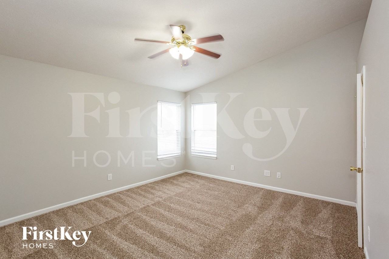 14904 Dry Creek Rd - Photo 6 of 15