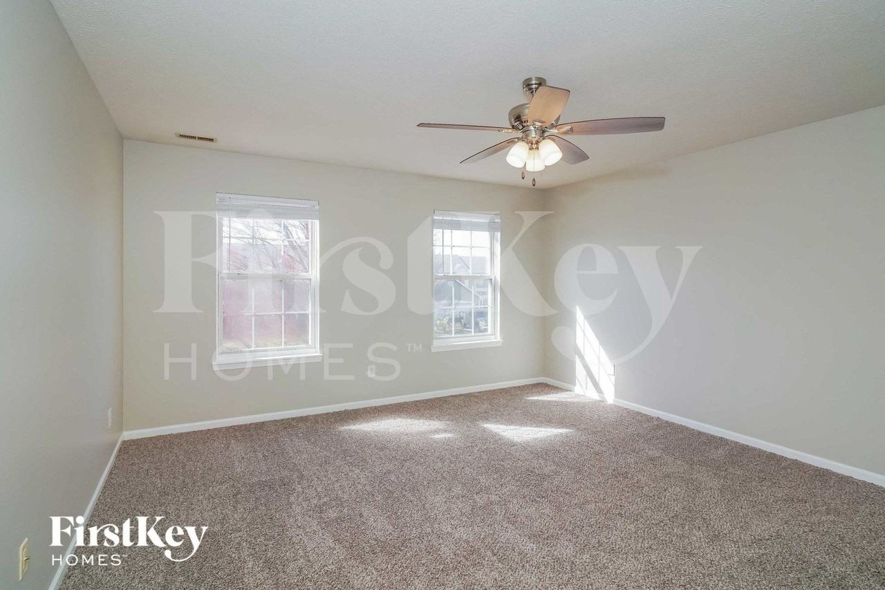 694 Morgan Way - Photo 6 of 15