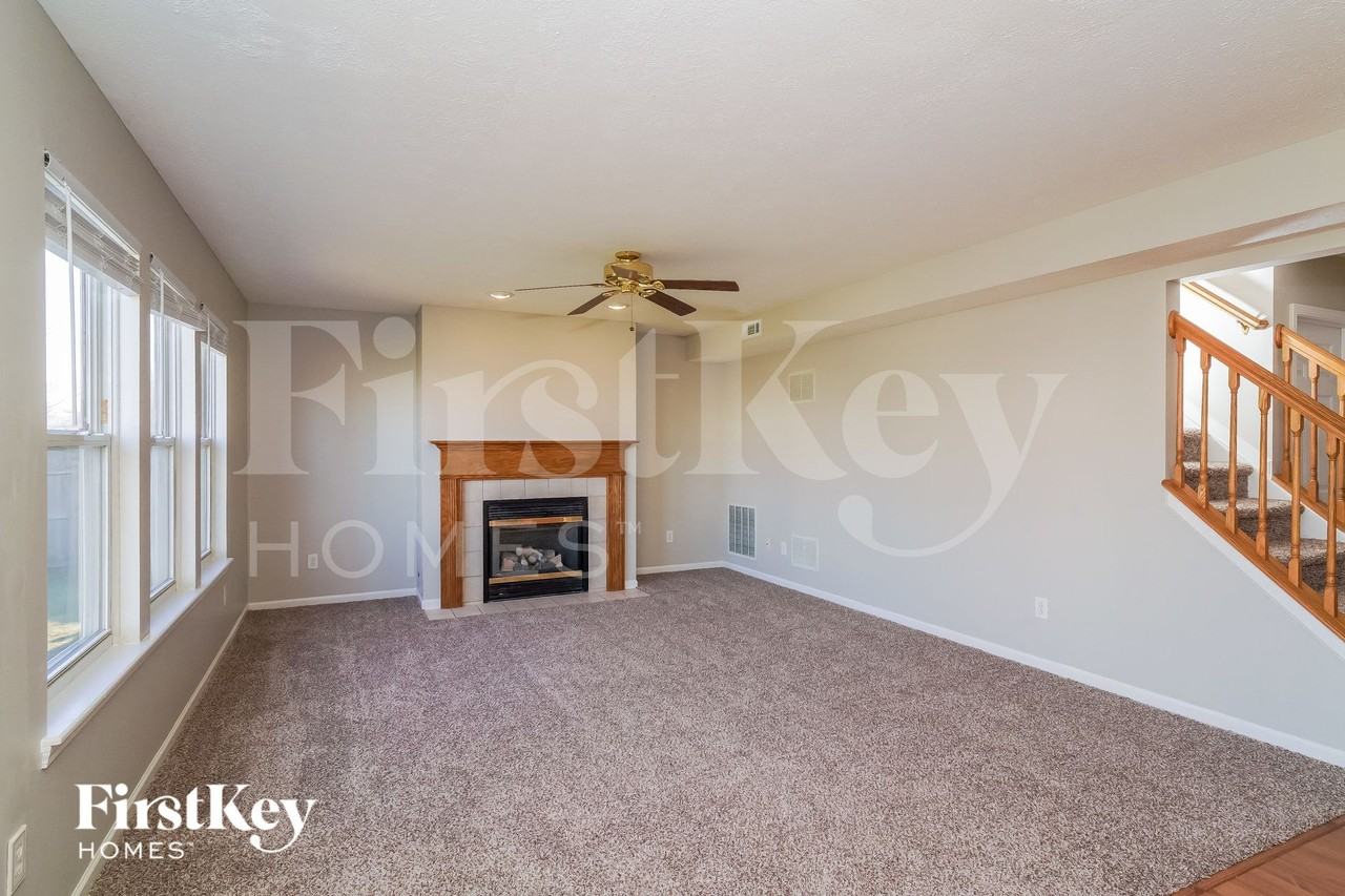 694 Morgan Way - Photo 7 of 15