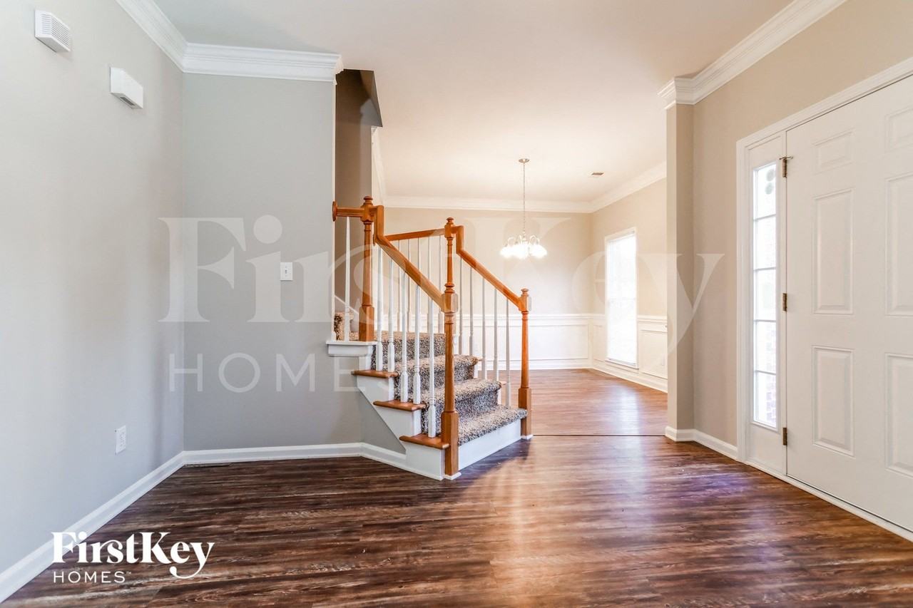 2190 Sugarbirch Dr - Photo 2 of 15