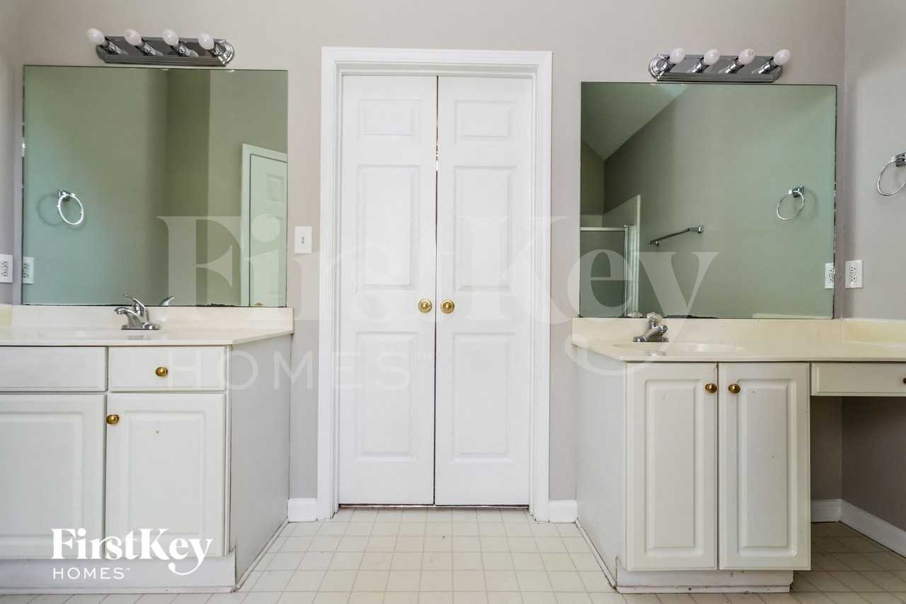 2190 Sugarbirch Dr - Photo 7 of 15