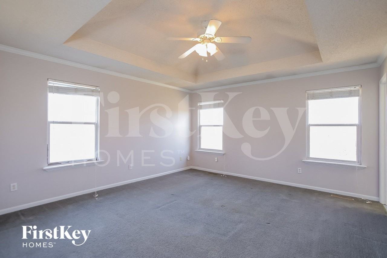 1158 Blue Bird Ln - Photo 7 of 15