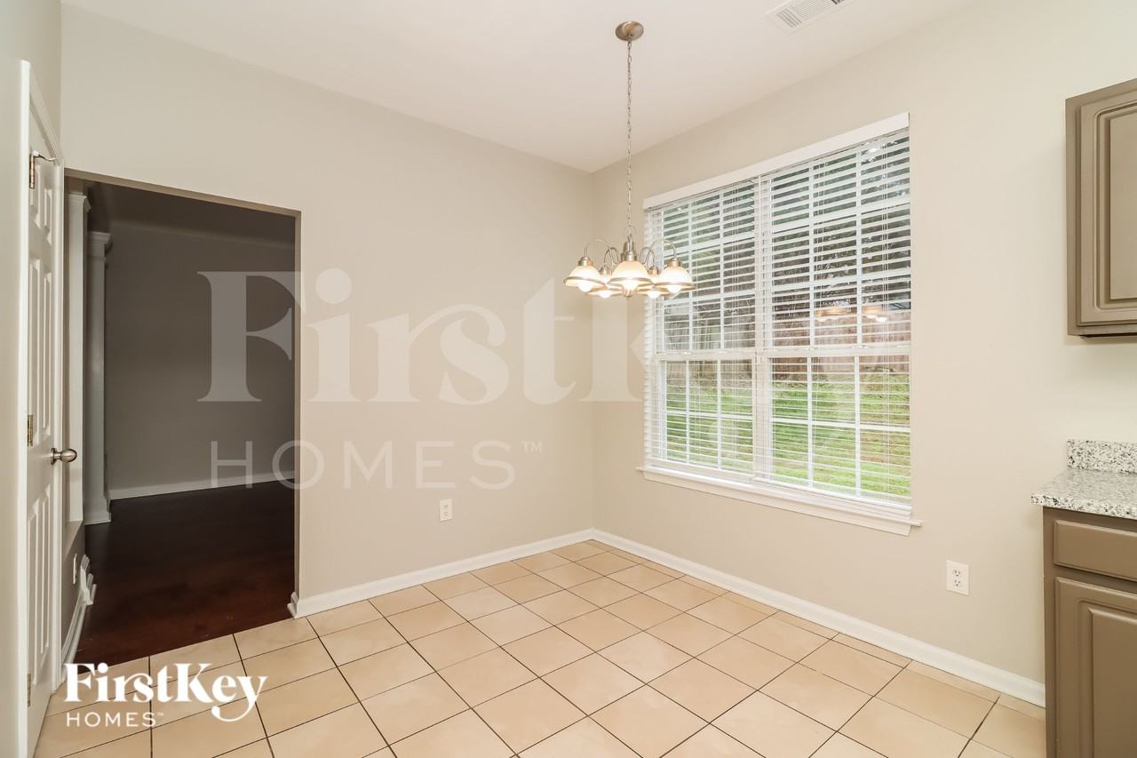 2026 Baramore Oaks Drive - Photo 6 of 19