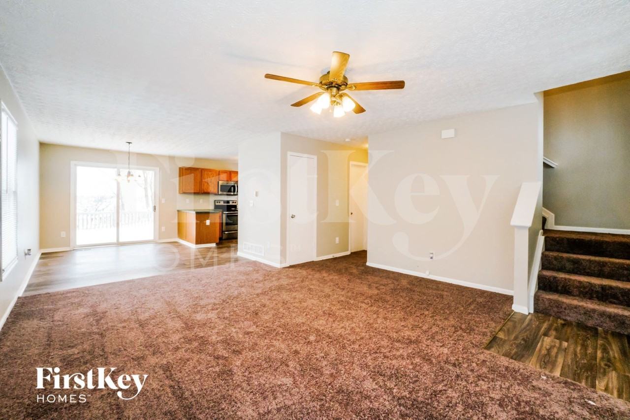 2775 Cross Creek Avenue - Photo 3 of 13