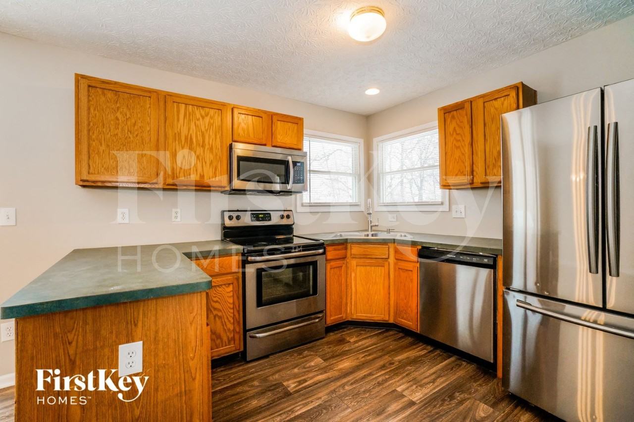 2775 Cross Creek Avenue - Photo 6 of 13