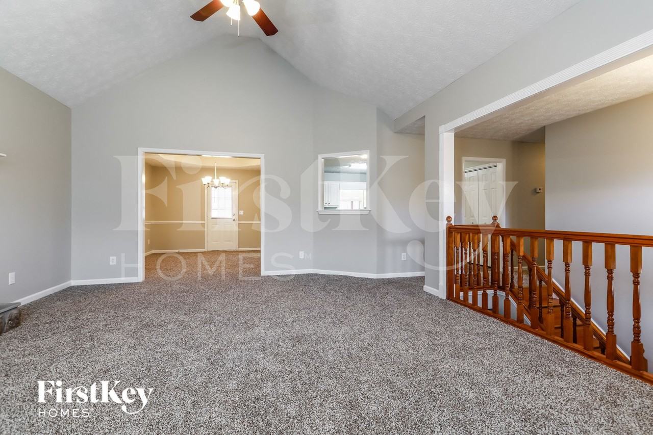 6403 Flat Rock Dr - Photo 3 of 15