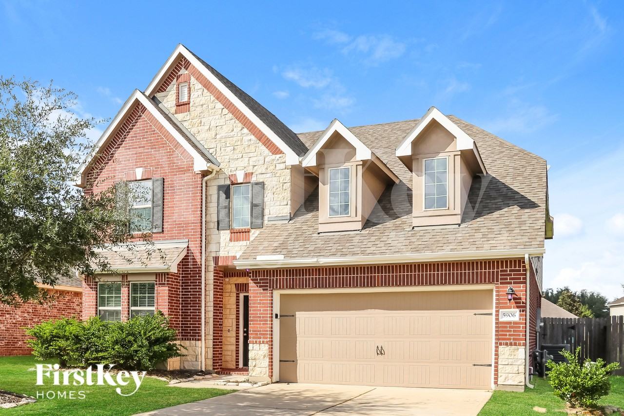 5906 Watford Bnd - Photo 2 of 15