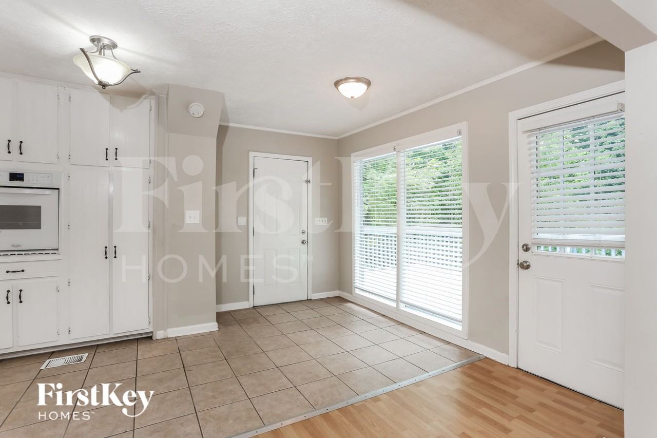 3120 Oak Dr - Photo 7 of 19