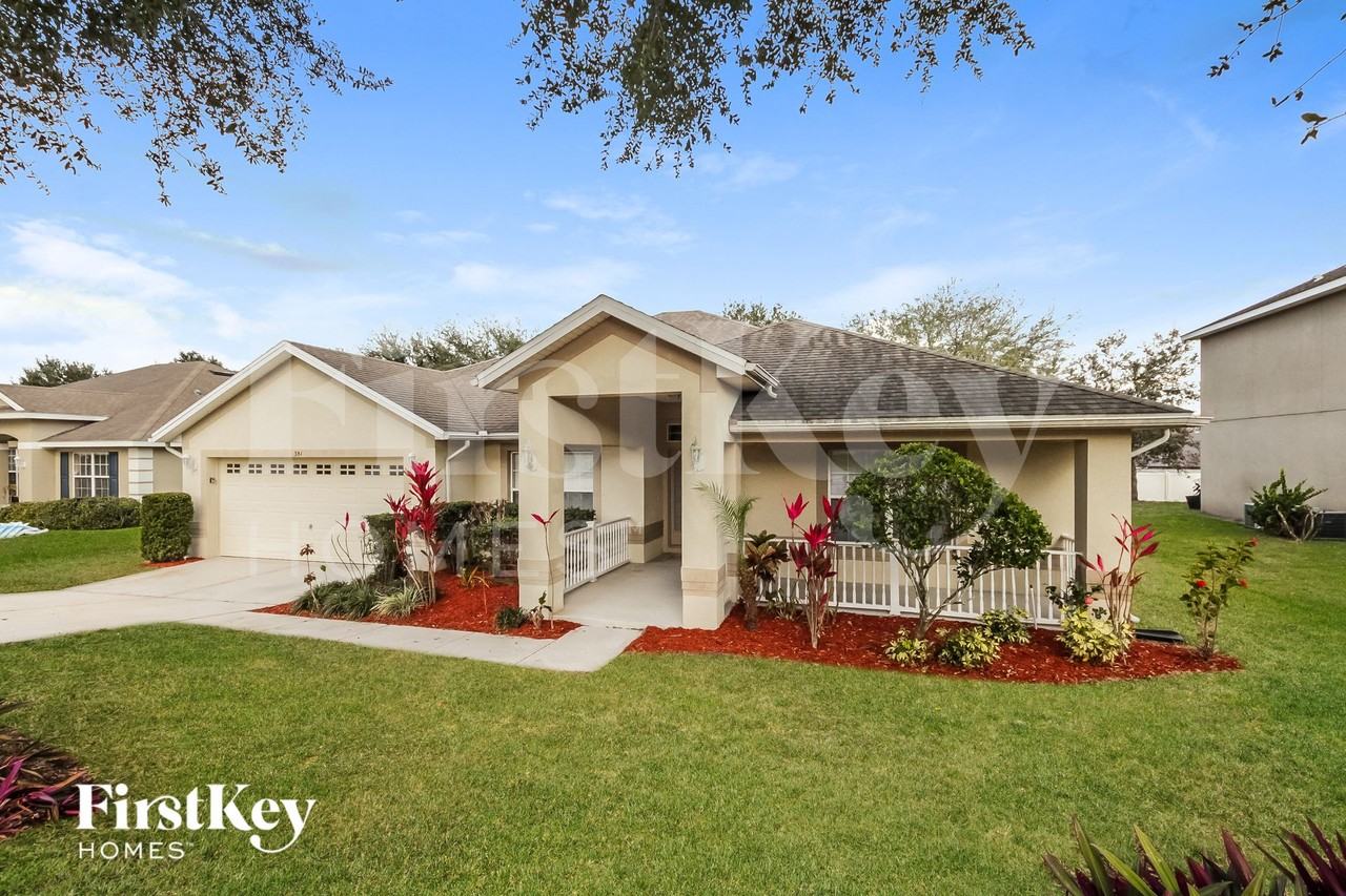 381 Maudehelen St - Photo 2 of 15