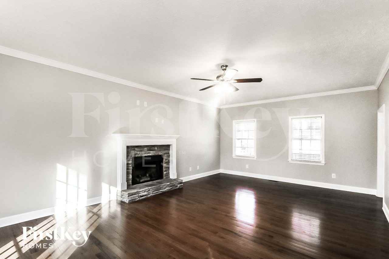 211 Bennett Farms Trl - Photo 3 of 15