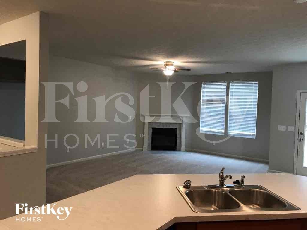 4653 Rainwater Lane - Photo 4 of 13