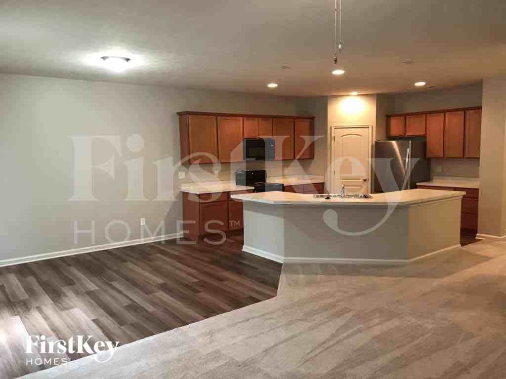 4653 Rainwater Lane - Photo 6 of 13