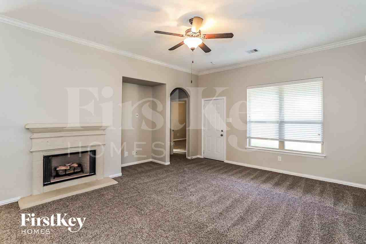 7426 Upland Mill Lane - Photo 4 of 15