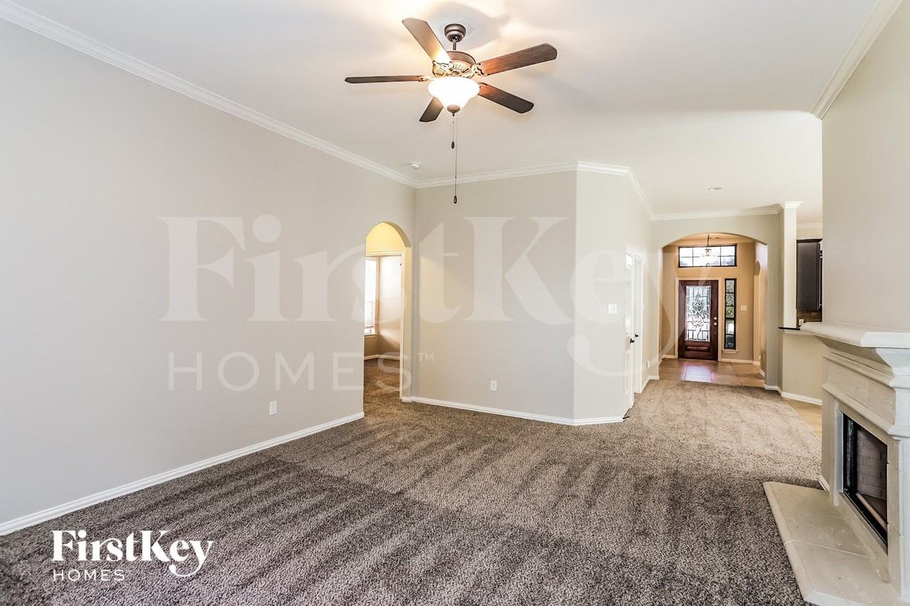 7426 Upland Mill Lane - Photo 5 of 15