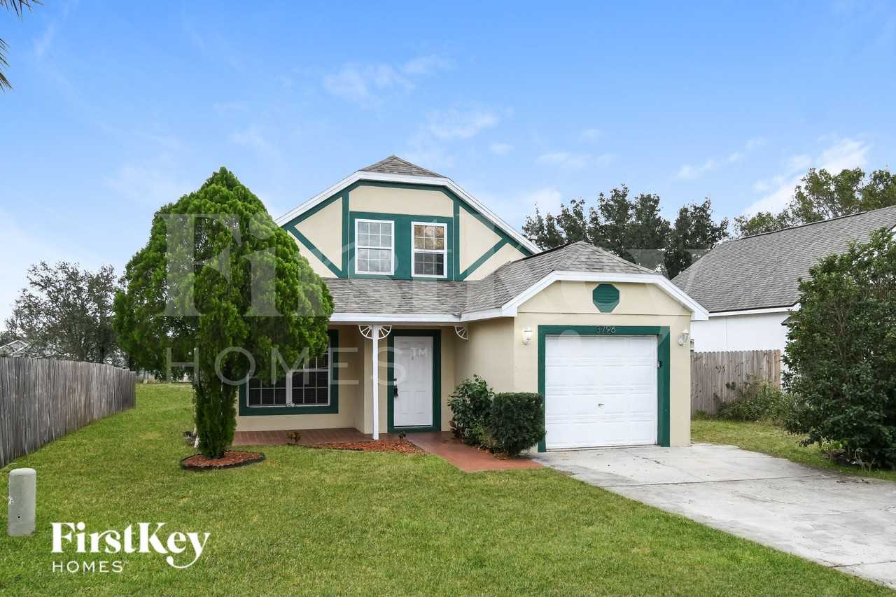 3796 Huntwicke Blvd - Photo 2 of 15