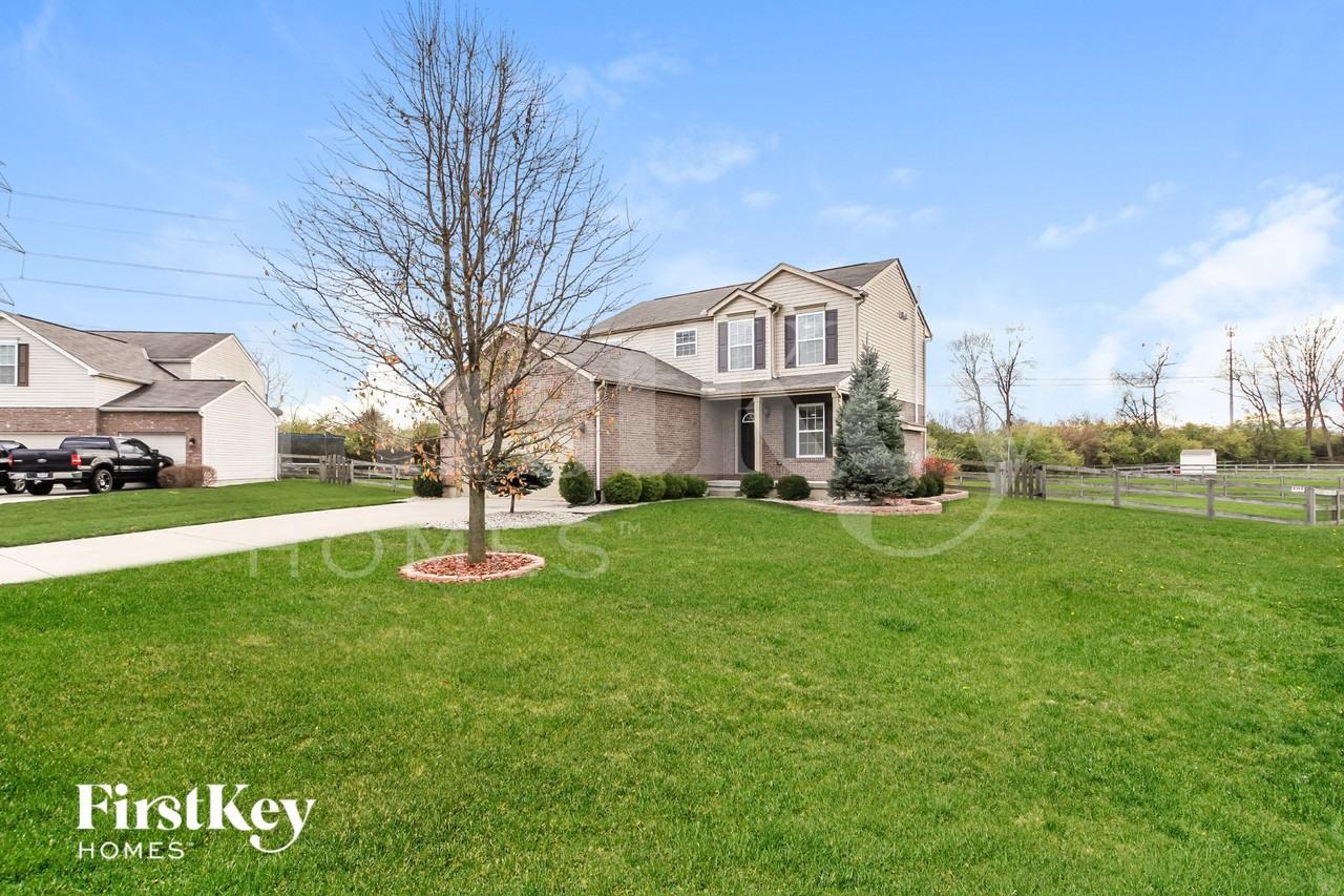 1989 Michelle Lane - Photo 2 of 15