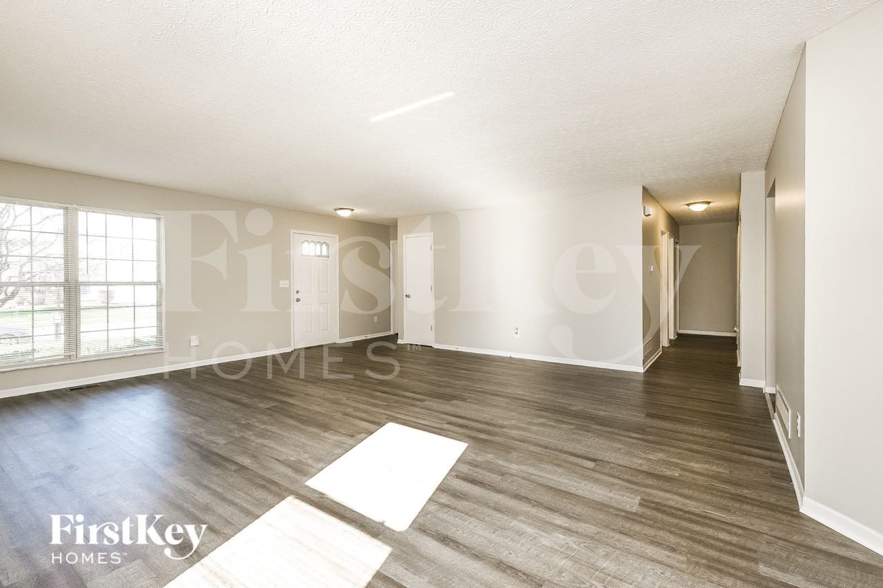 3054 Brantley Dr - Photo 5 of 15