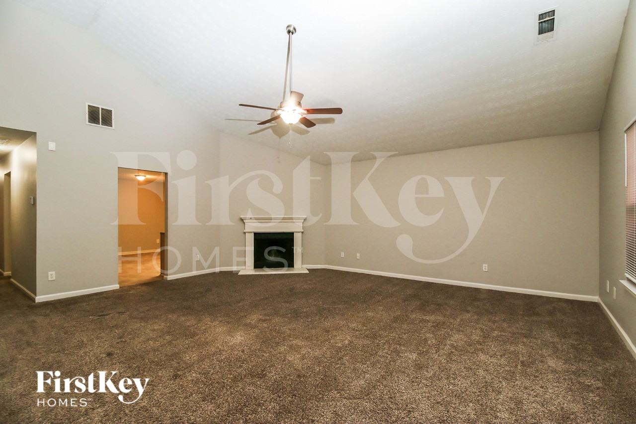 7046 Setters Way - Photo 2 of 19