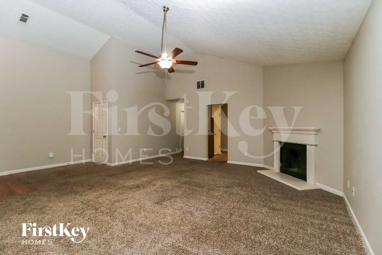 7046 Setters Way - Photo 4 of 19