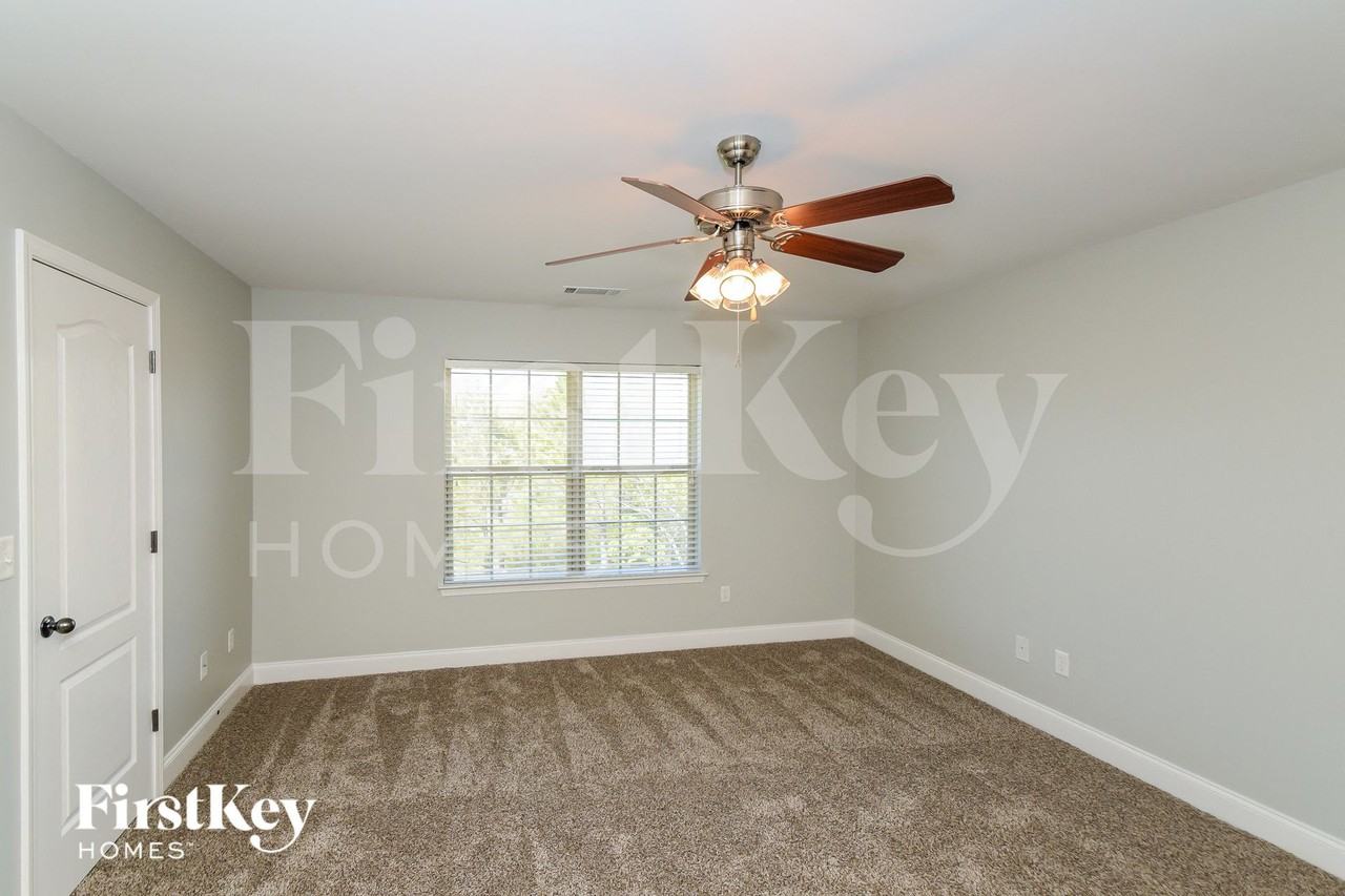 125 Hidden Trace Ct - Photo 7 of 15