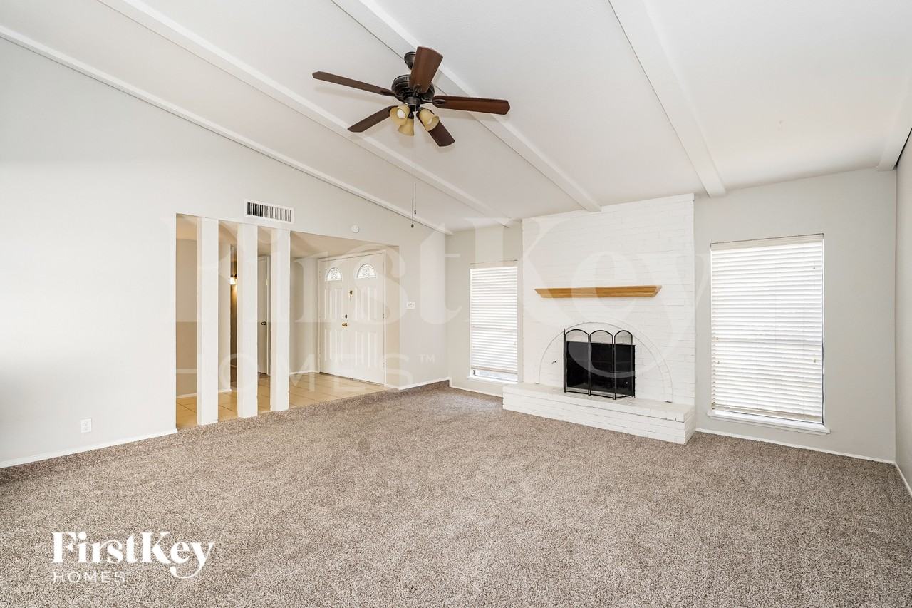 9814 Emory Oak Circle - Photo 2 of 19