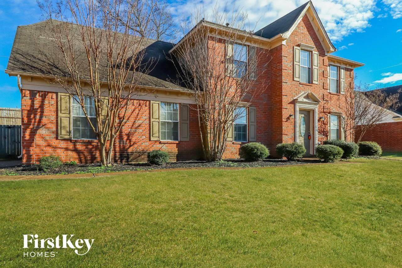 9793 Kingsridge Dr - Photo 2 of 15