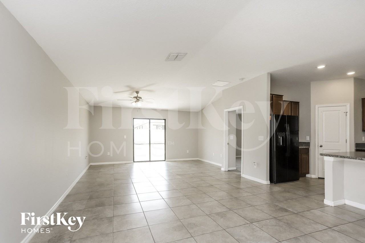 9628 Sage Creek Drive - Photo 2 of 15