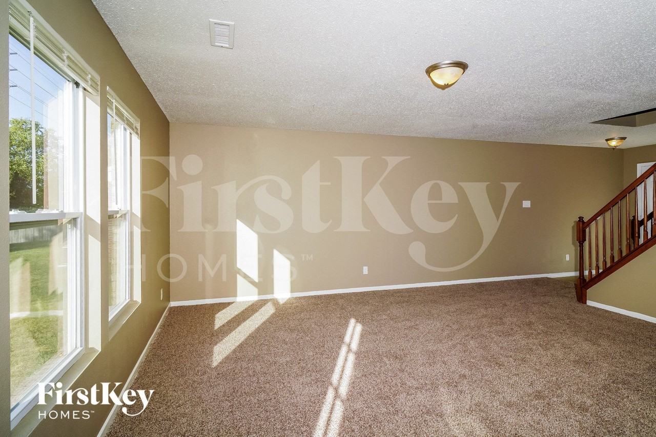 959 Shenandoah Way - Photo 3 of 18