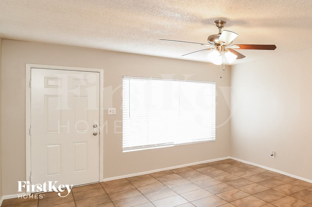 940 E Loma Vista Dr - Photo 2 of 16