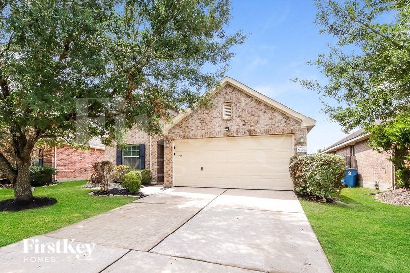 9302 Reflections Path Way - Photo 2 of 15