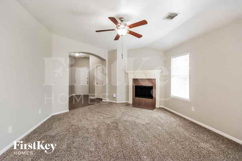 9302 Reflections Path Way - Photo 4 of 15