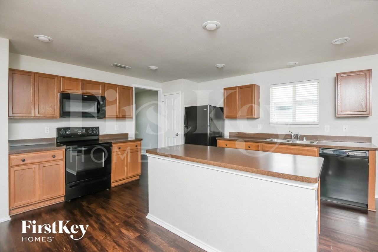 8932 Puerto Vista Drive - Photo 4 of 15