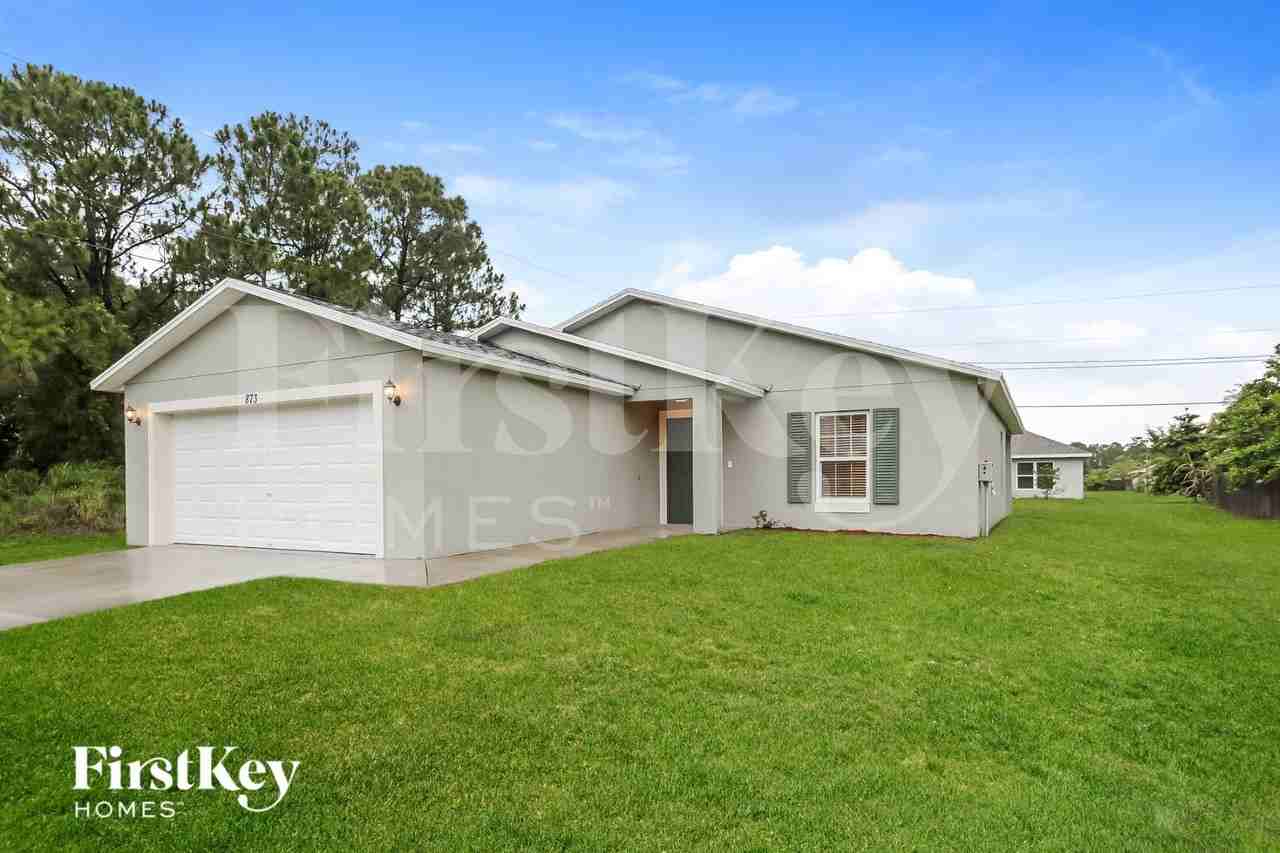 873 Sw Saltonstall Ter - Photo 3 of 15