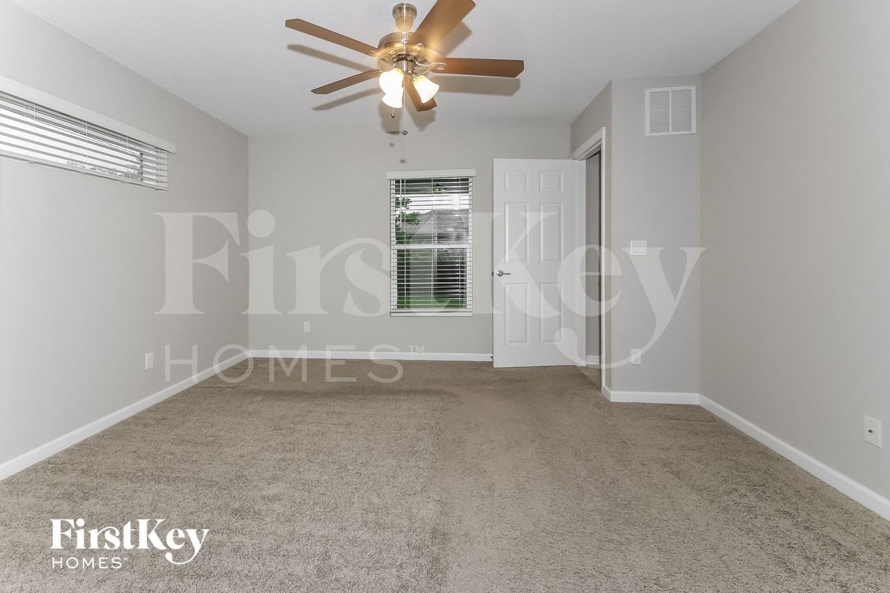 873 Sw Saltonstall Ter - Photo 7 of 15