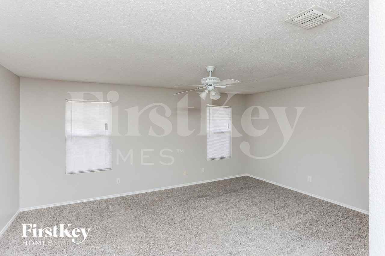 8709 Saddle Ridge Cir - Photo 7 of 15