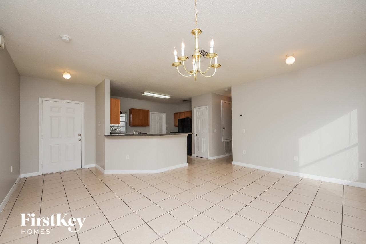 858 San Pedro Ct - Photo 4 of 15