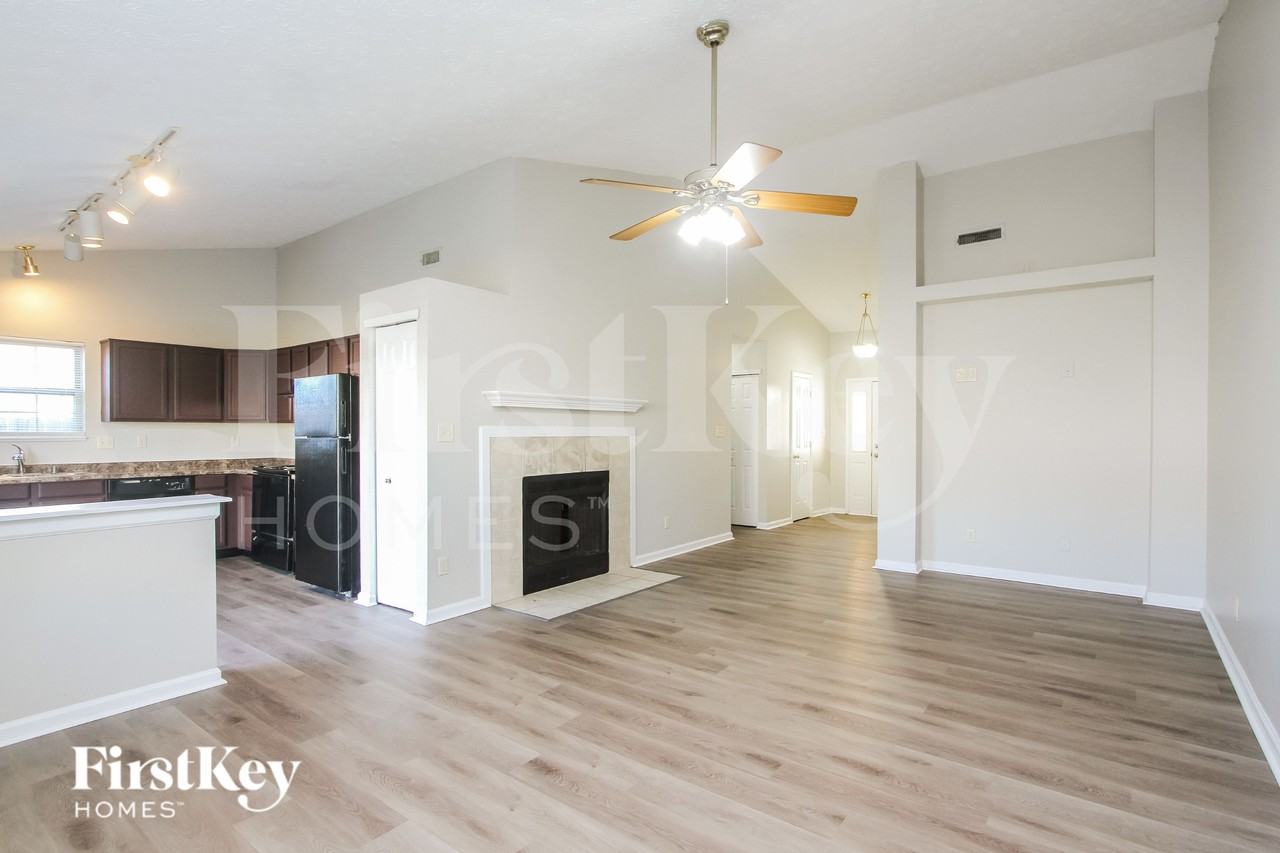 8407 Fort Sumter Dr - Photo 5 of 19