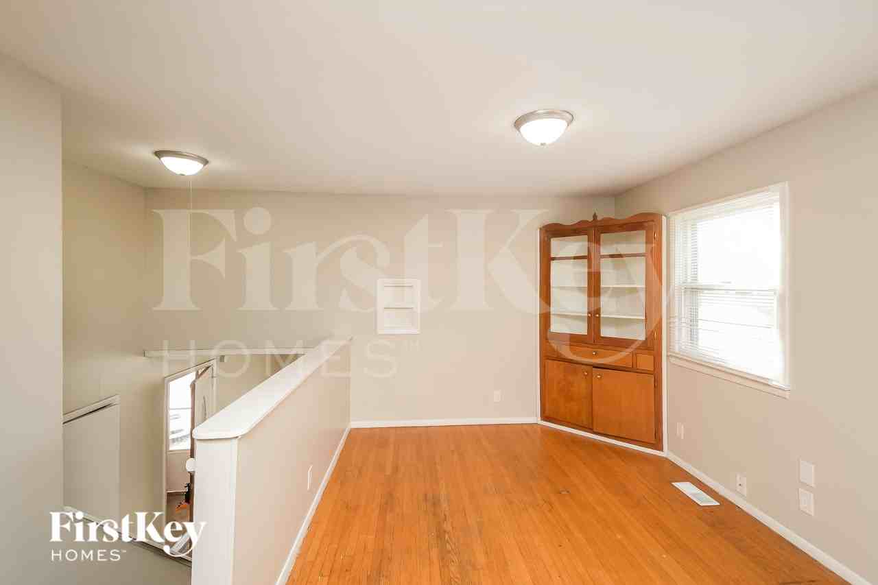 8308 E 35th Pl - Photo 2 of 16