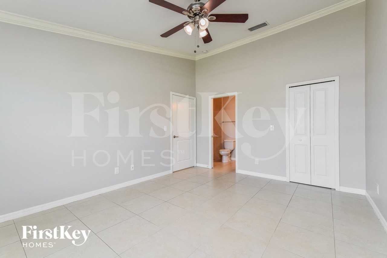 8064 Winged Foot Drive - Photo 7 of 15