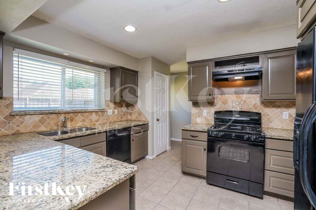 7834 Sunny Ridge Dr - Photo 6 of 16