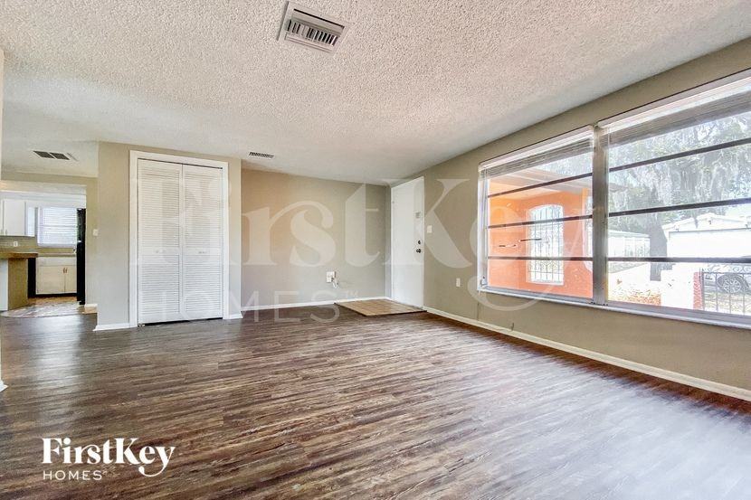 7820 Chalafonte Dr - Photo 2 of 15