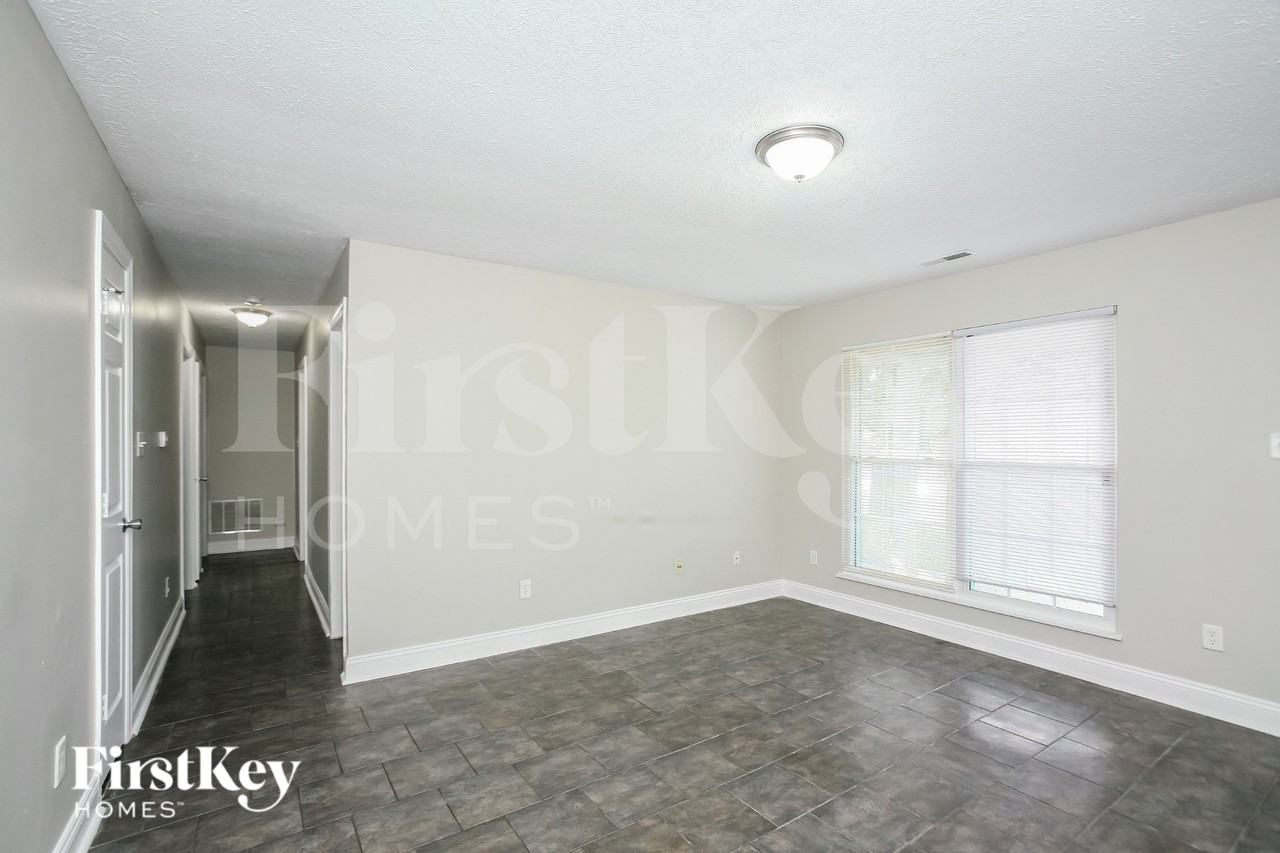 7750 Cross Willow Boulevard - Photo 4 of 16