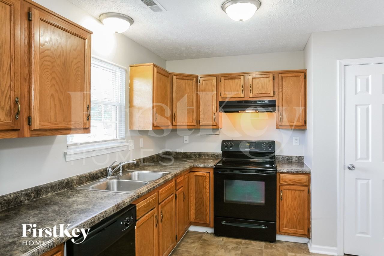 7750 Cross Willow Boulevard - Photo 6 of 16