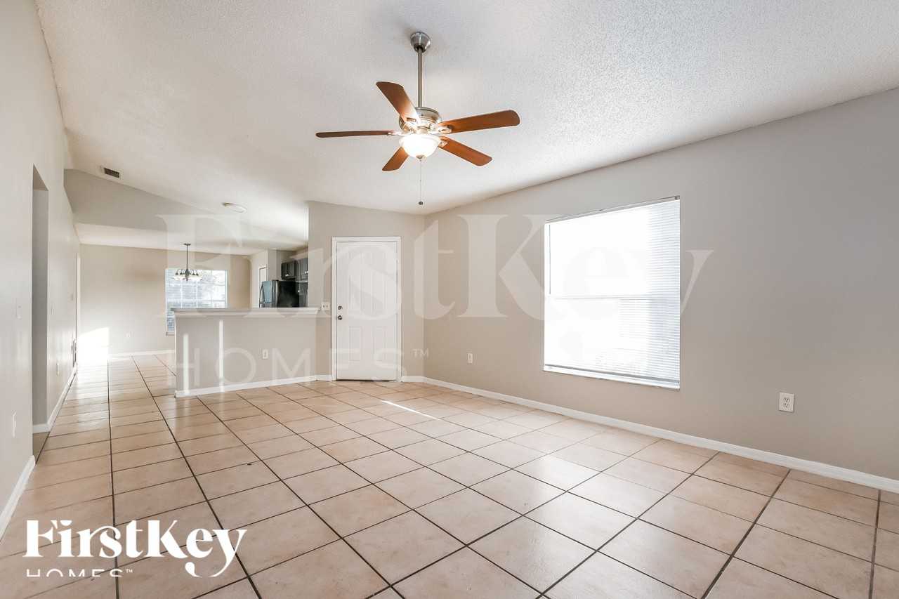 7432 Little Pond Ct - Photo 3 of 16