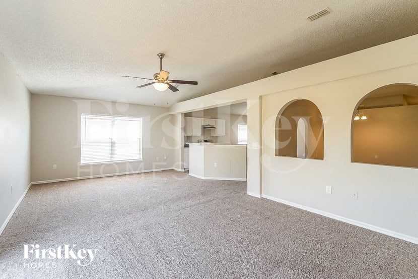 7343 Gum Tree Rd - Photo 4 of 15