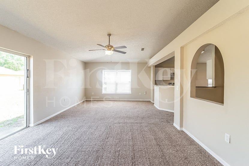 7343 Gum Tree Rd - Photo 5 of 15