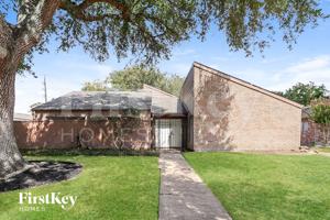 featured image of 7311 Las Brisas Drive