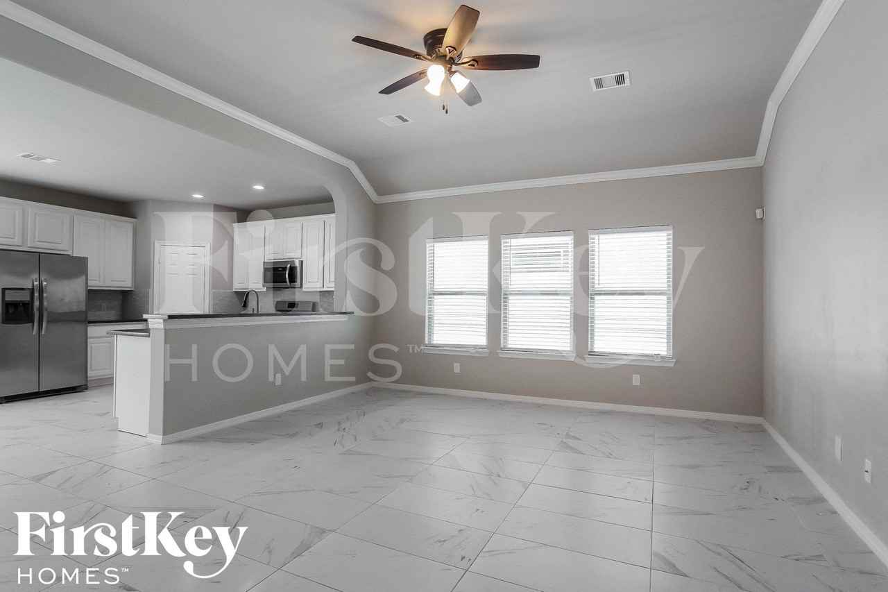 7238 Foxtail Meadow Ct - Photo 2 of 15